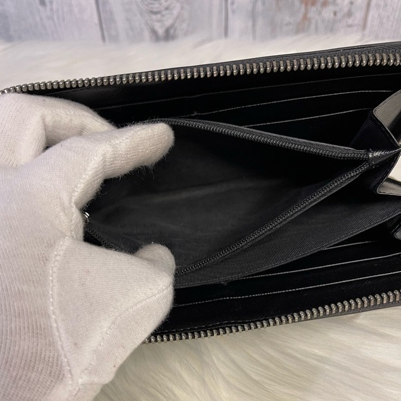 SALVATORE FERRAGAMO continental zip leather wallet in black - Picture 12 of 17